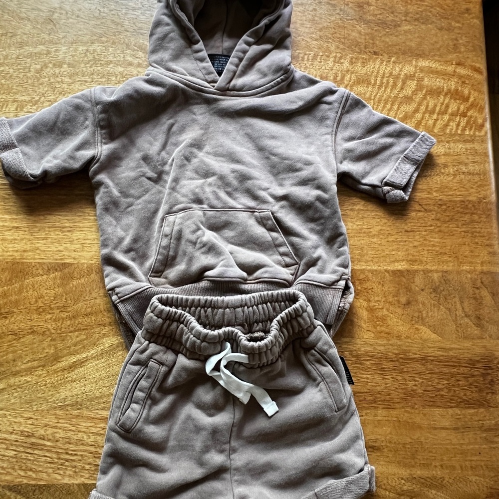 Little Bipsy Kids Matching sweat Set in Taupe size 6-12 months
